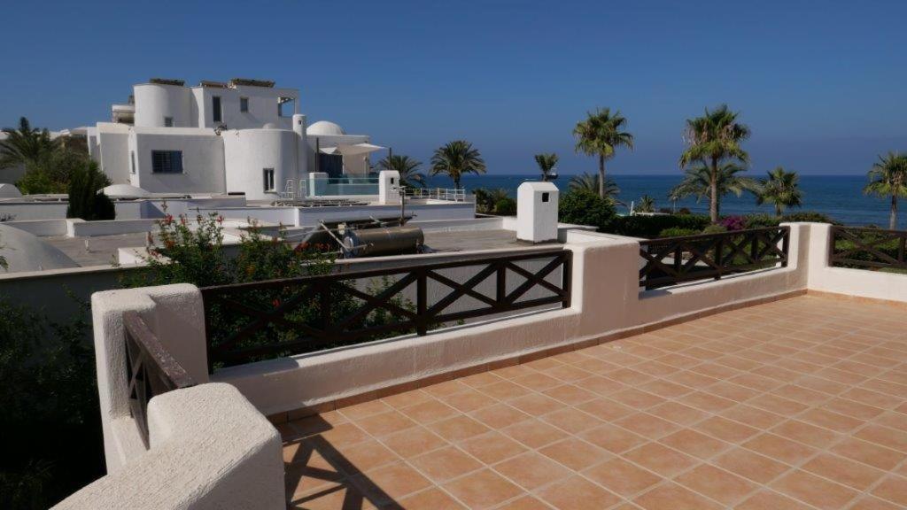 Resitour - Apollo Beach Villa 37 Klorakas 外观 照片