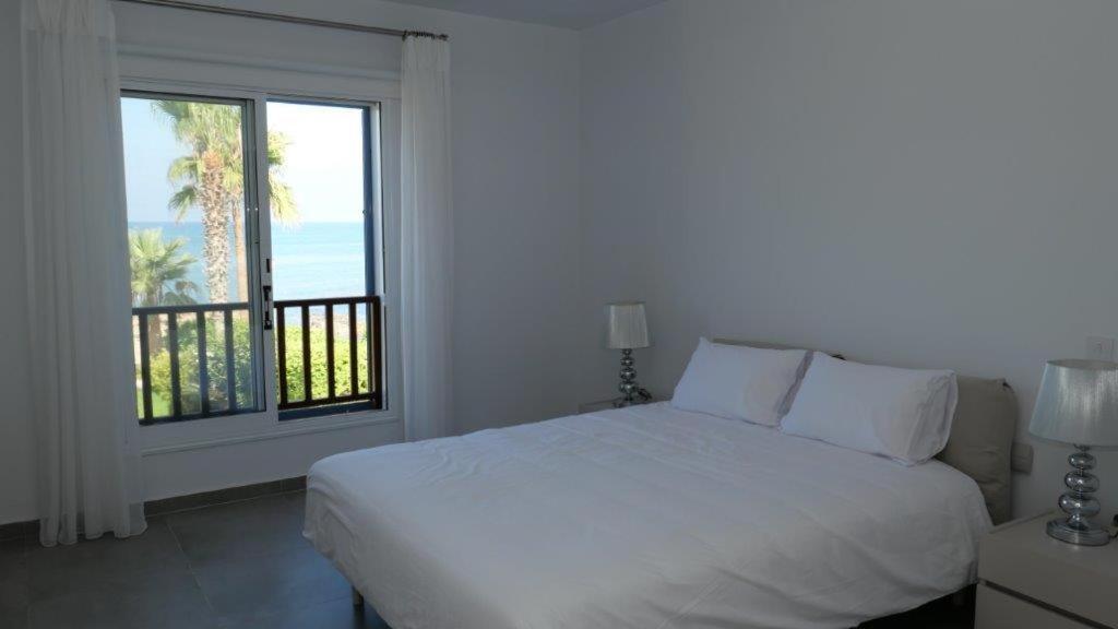 Resitour - Apollo Beach Villa 37 Klorakas 外观 照片